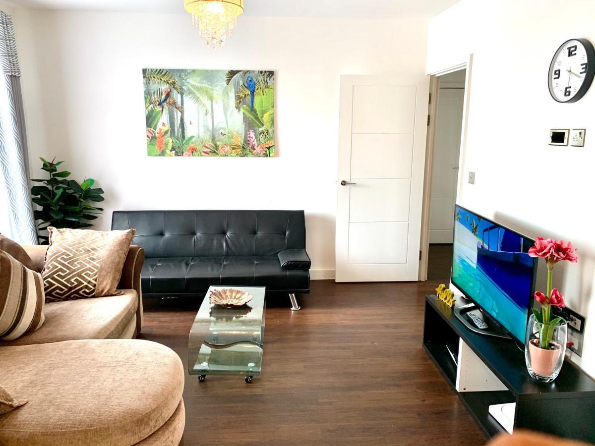 2-Bedrooms Modern Apartment Next To Velodrome, Lounge, Balcony, Parking, Abba ลอนดอน ภายนอก รูปภาพ