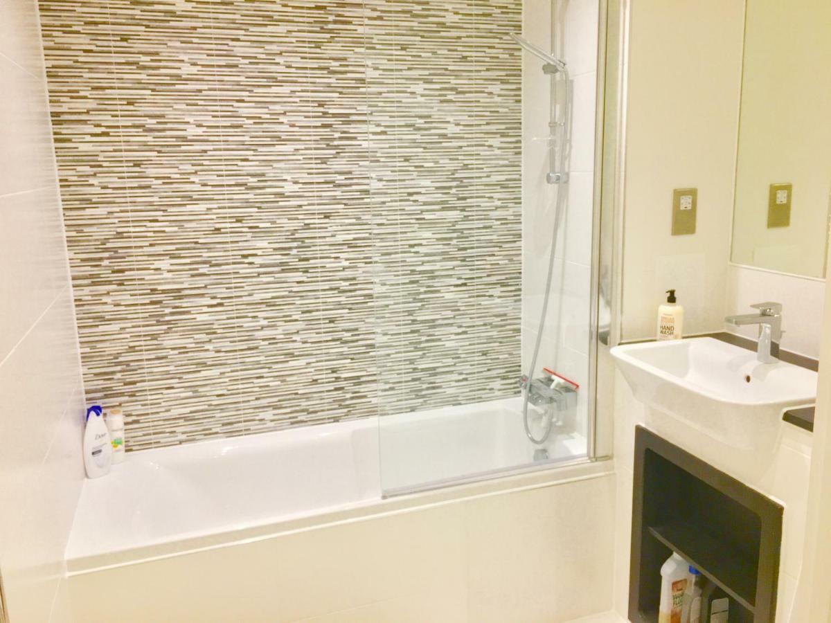 2-Bedrooms Modern Apartment Next To Velodrome, Lounge, Balcony, Parking, Abba ลอนดอน ภายนอก รูปภาพ